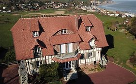 The Old Fenwick House